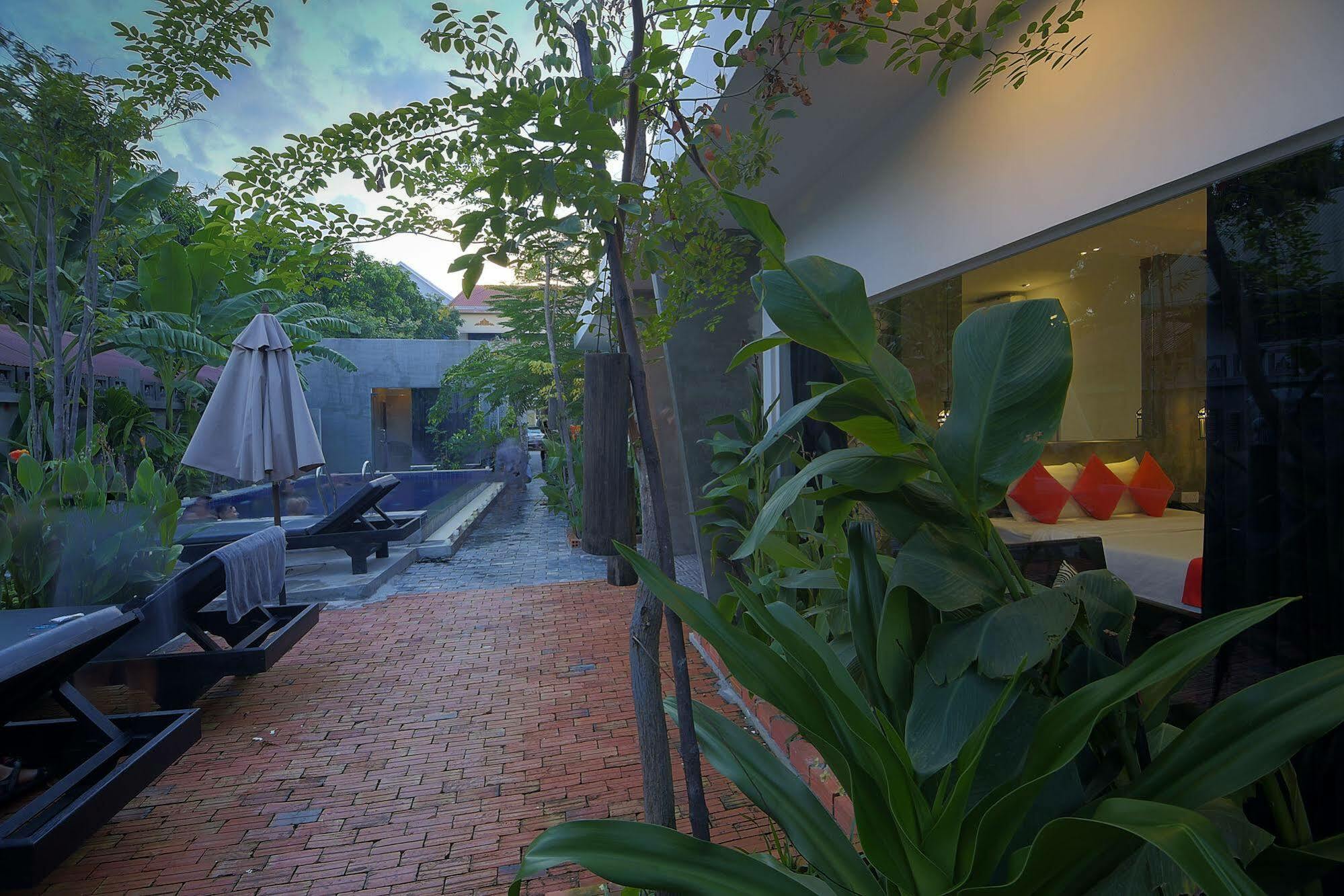 Fancy Boutique Villa Hotel Siem Reap Buitenkant foto